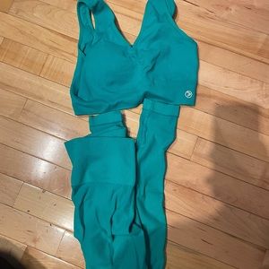 Savvi set Ashtanga sports bra and legging color is waterfall